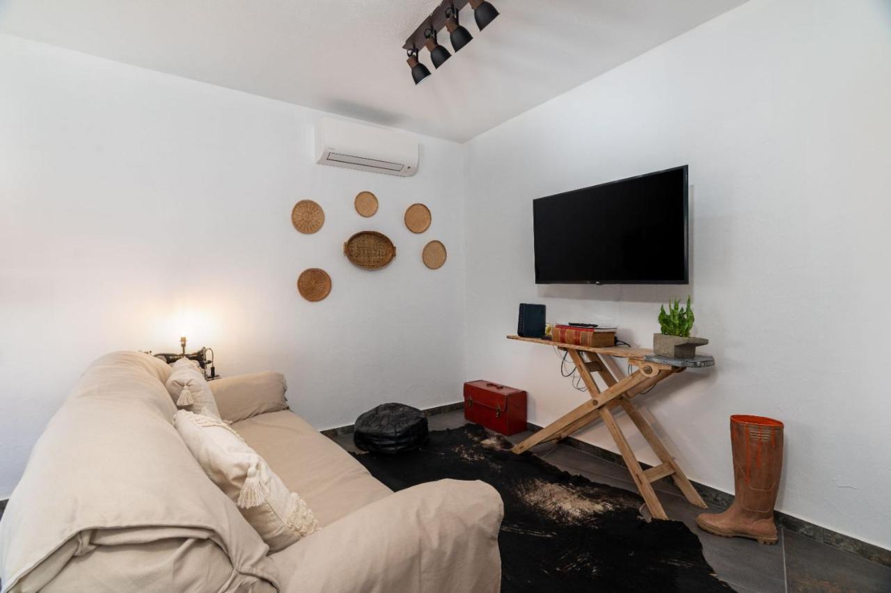 Casa Estabulo- Cozy Rustic Farmhouse Loft Touro Estômbar المظهر الخارجي الصورة