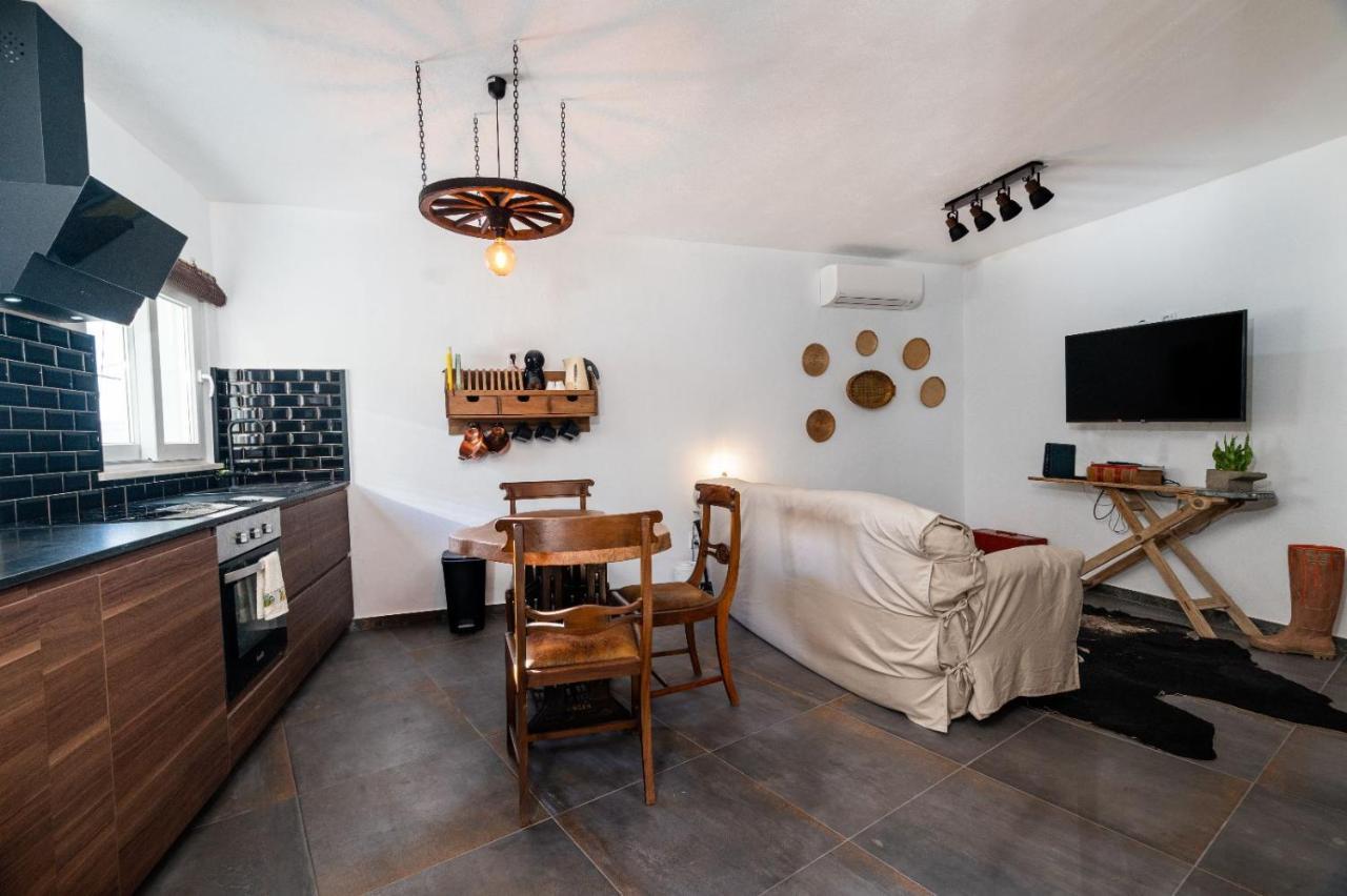 Casa Estabulo- Cozy Rustic Farmhouse Loft Touro Estômbar المظهر الخارجي الصورة